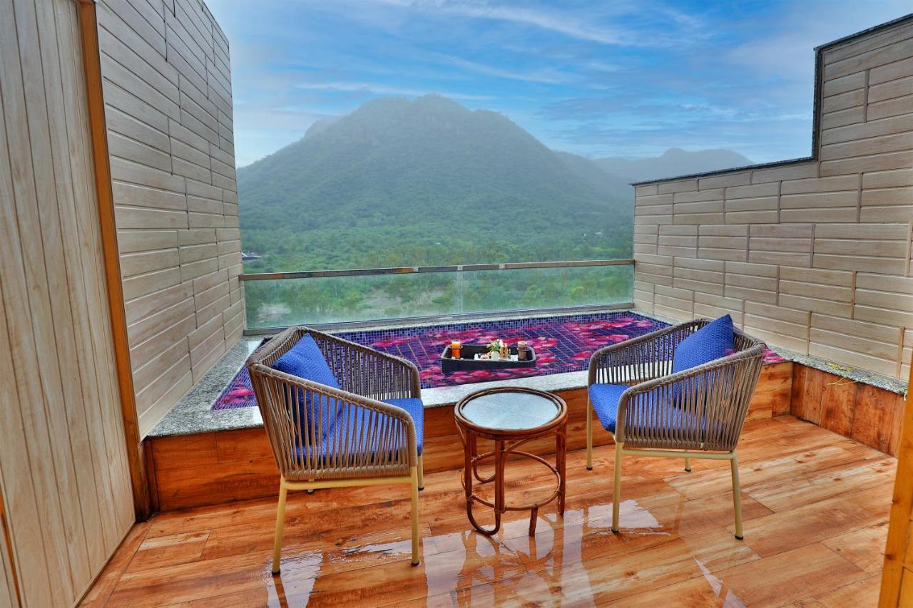 Bamboo Saa Resort & Spa - Удайпур Экстерьер фото