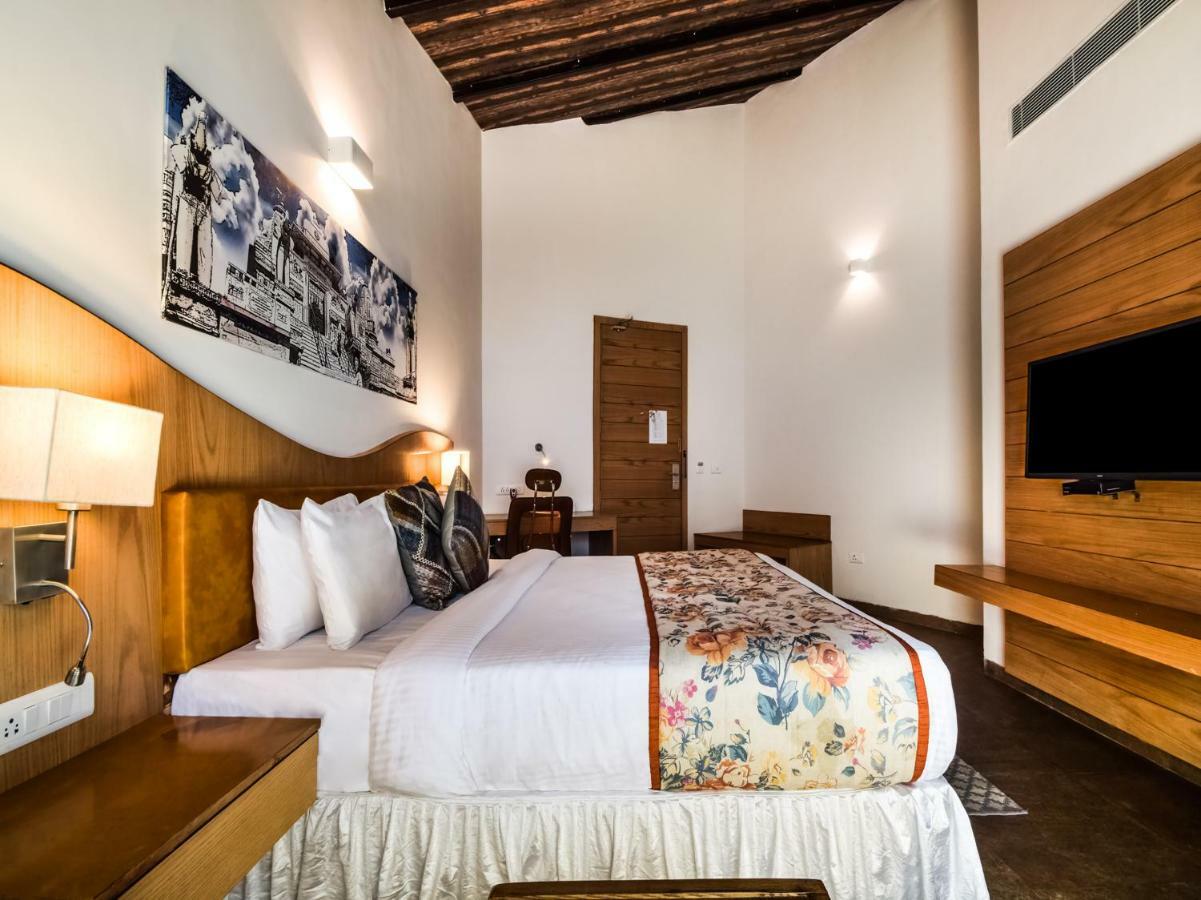 Bamboo Saa Resort & Spa - Удайпур Экстерьер фото